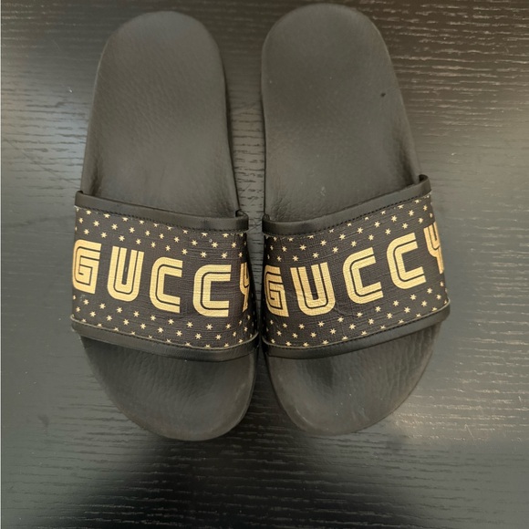 💯% GUCCI SLIDES - Picture 2 of 5